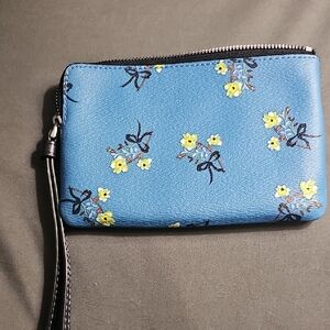 Floral Blue Wristlet Pouch